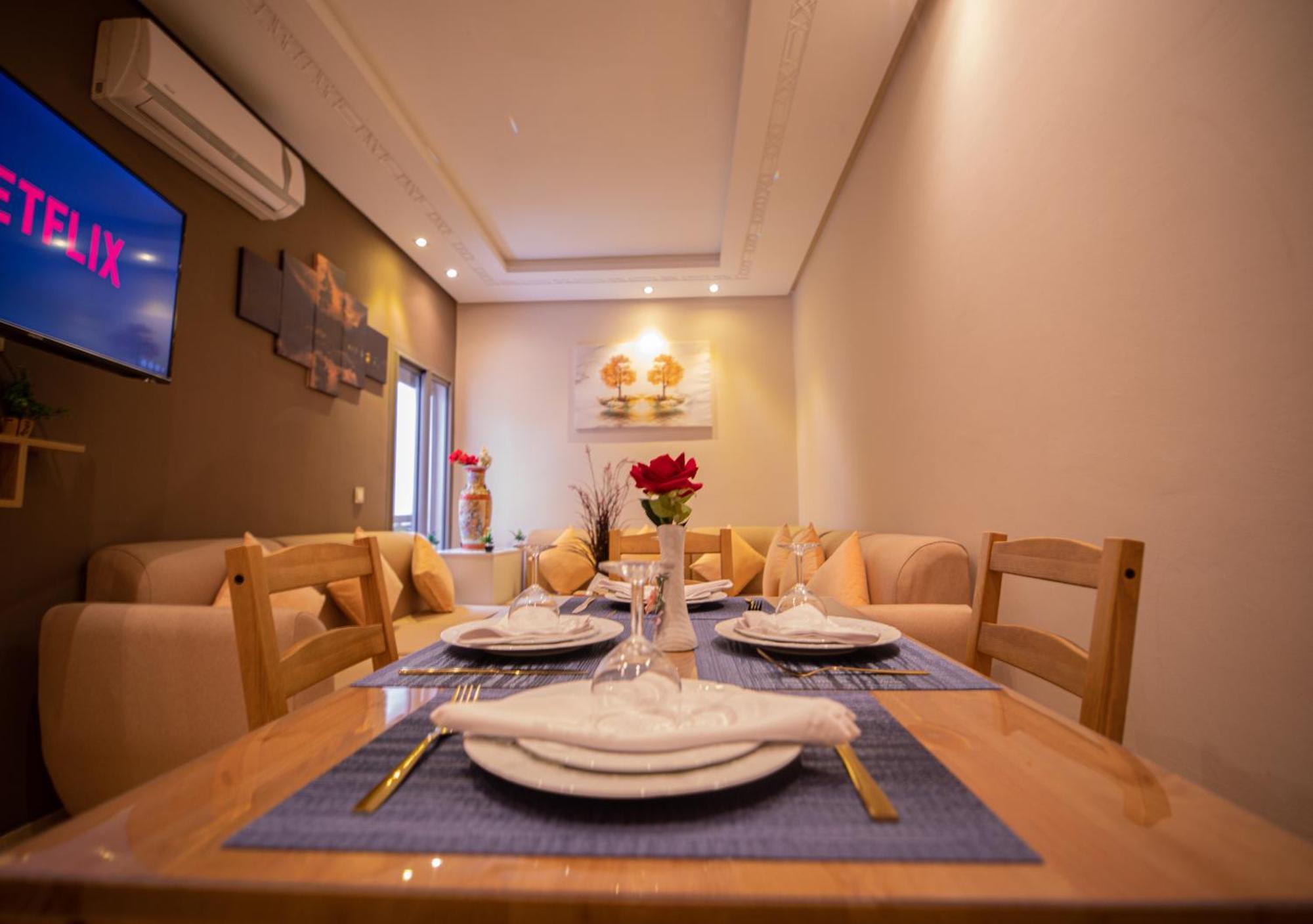 R101- Cosy And Stylish Apartment With King Size Bed- Belvedere Kazablanka Dış mekan fotoğraf
